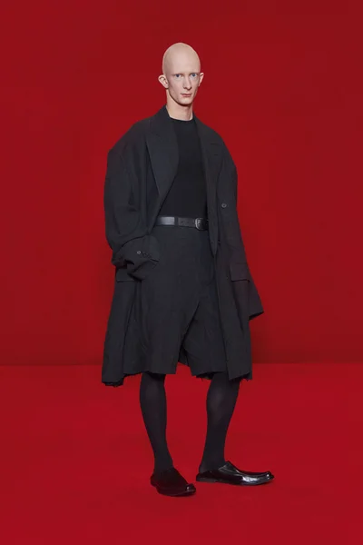 Look 8
